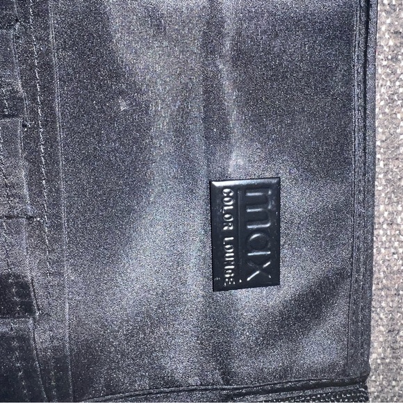 Makeup Brush Bag With Belt Multi Pocket Adjustable Large Capacity
Profession ADS - Picture 5 of 5